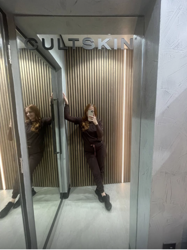 Describe the image for accessibility and SEO